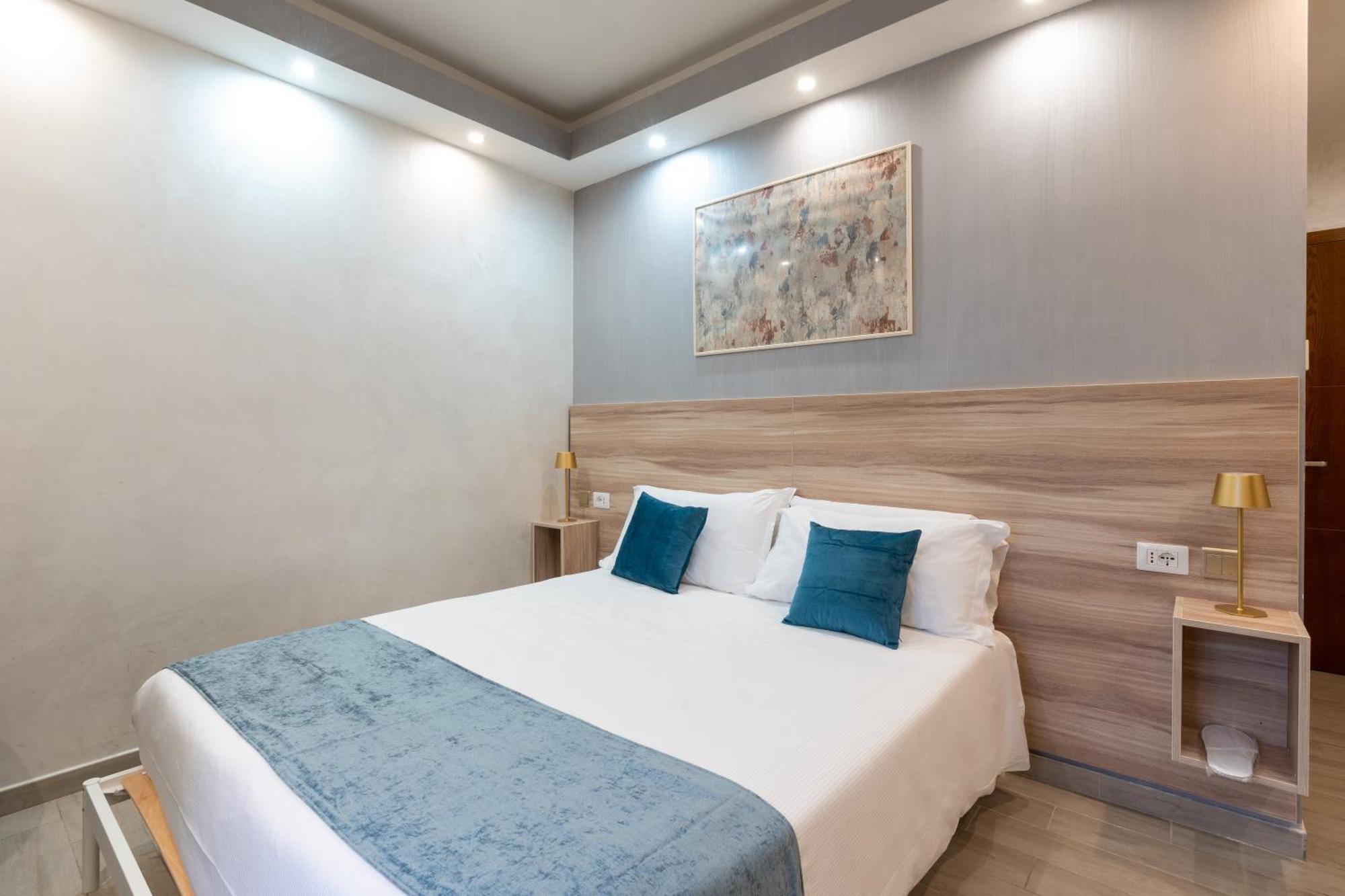 Leone D'Oro Guesthouse - Close To Piazza Vittorio Roma Dış mekan fotoğraf