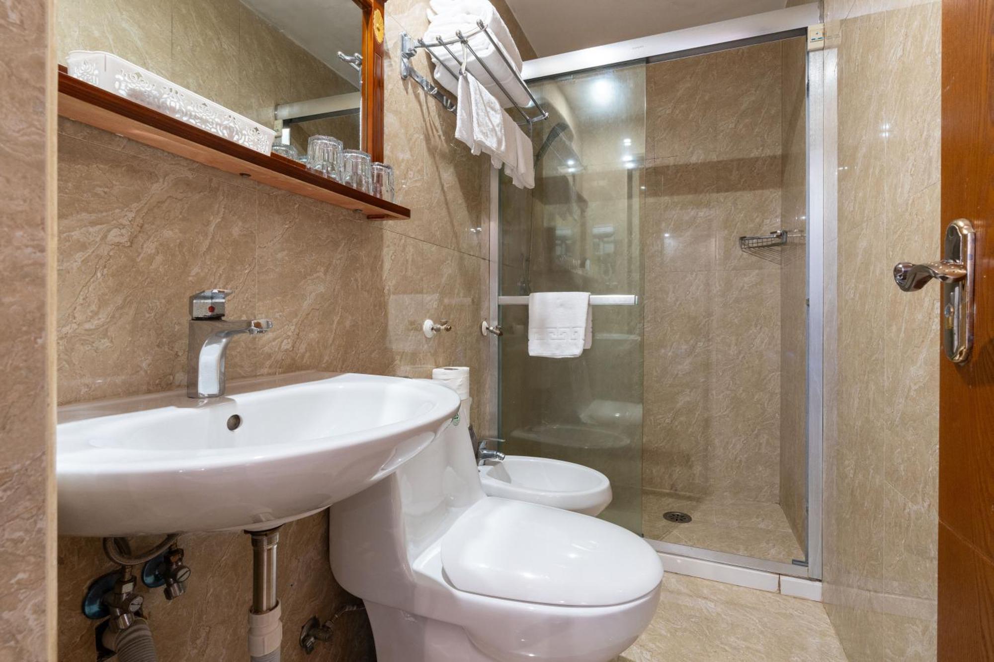 Leone D'Oro Guesthouse - Close To Piazza Vittorio Roma Dış mekan fotoğraf